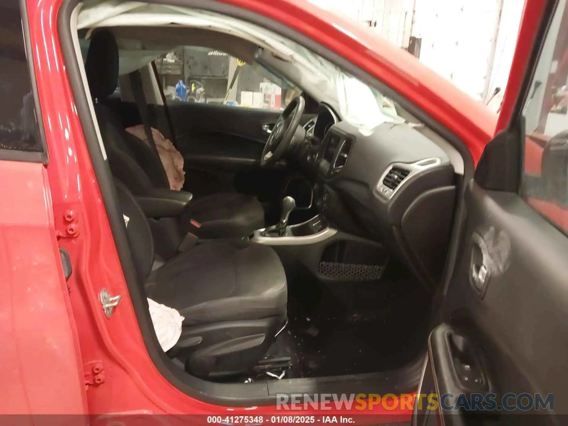 5 Photograph of a damaged car 3C4NJCAB3KT851008 JEEP COMPASS 2019