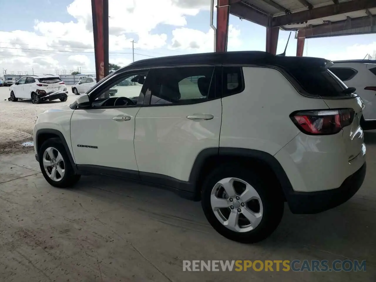 2 Photograph of a damaged car 3C4NJCBB0KT637477 JEEP COMPASS 2019