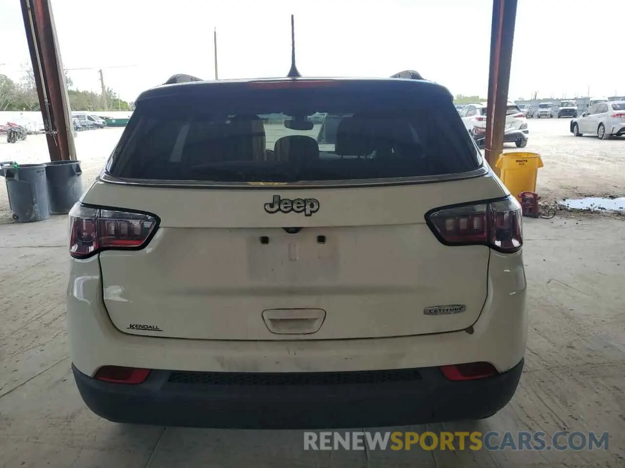 6 Photograph of a damaged car 3C4NJCBB0KT637477 JEEP COMPASS 2019