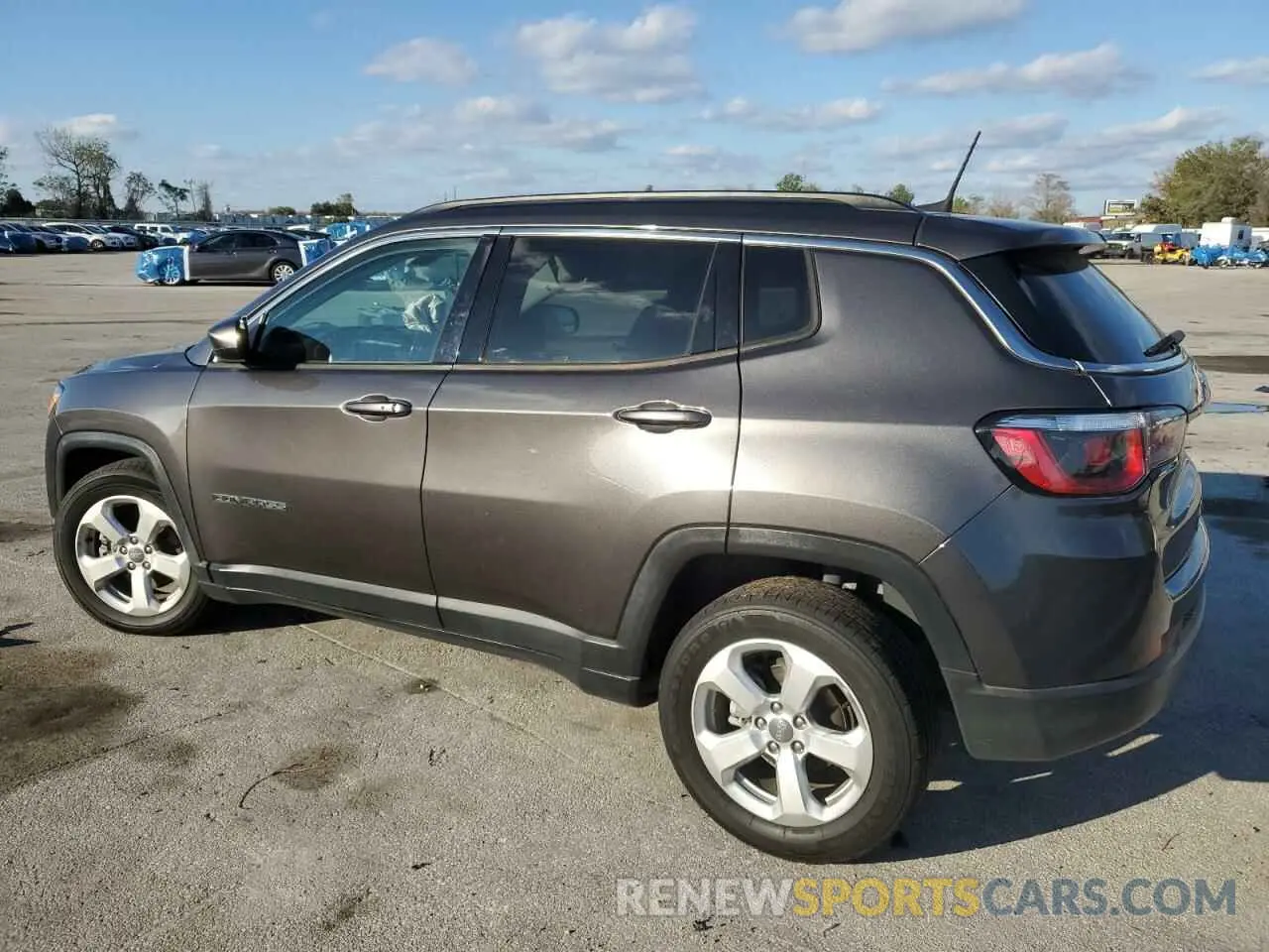 2 Photograph of a damaged car 3C4NJCBB0KT677414 JEEP COMPASS 2019