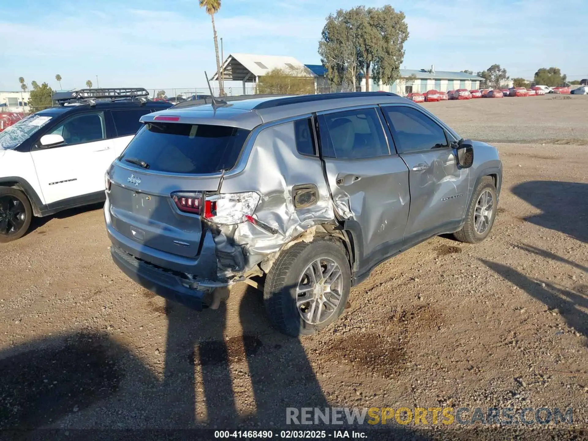 4 Photograph of a damaged car 3C4NJCBB0KT743606 JEEP COMPASS 2019