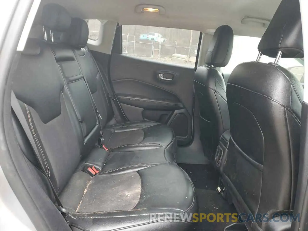 12 Фотография поврежденного автомобиля 3C4NJCBB0KT835170 JEEP COMPASS 2019
