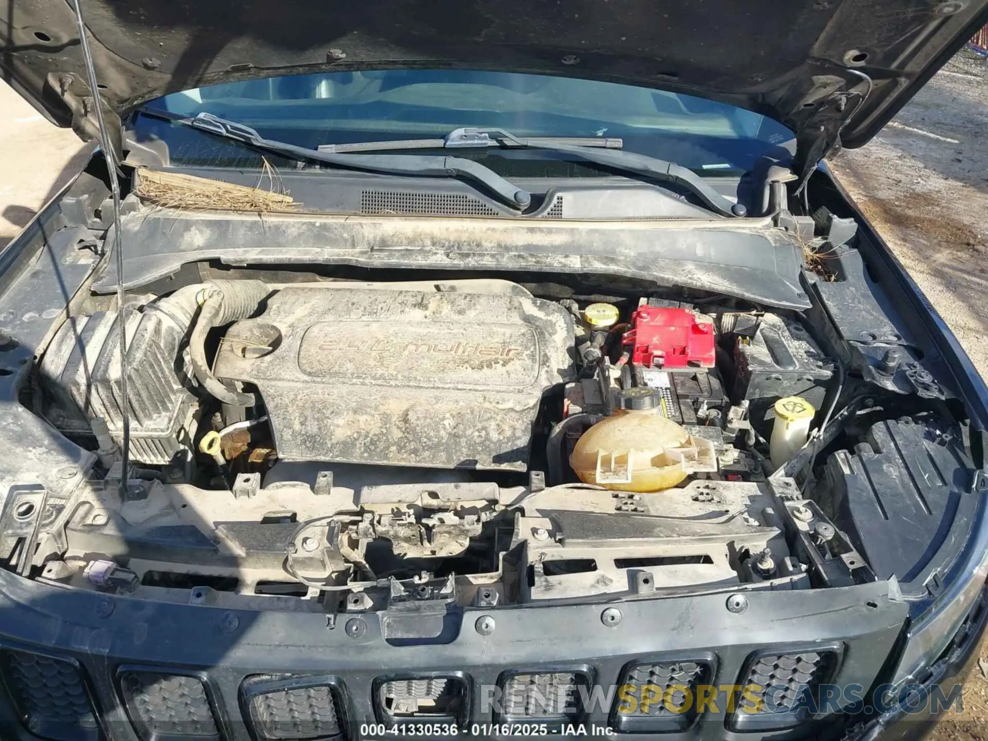 10 Photograph of a damaged car 3C4NJCBB1KT612989 JEEP COMPASS 2019