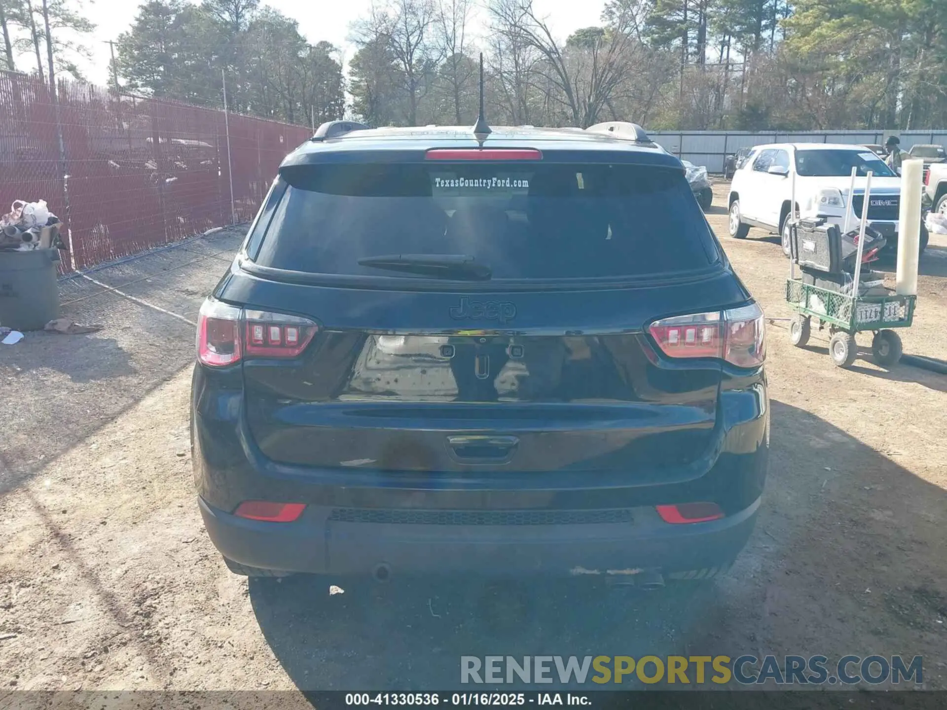 16 Photograph of a damaged car 3C4NJCBB1KT612989 JEEP COMPASS 2019