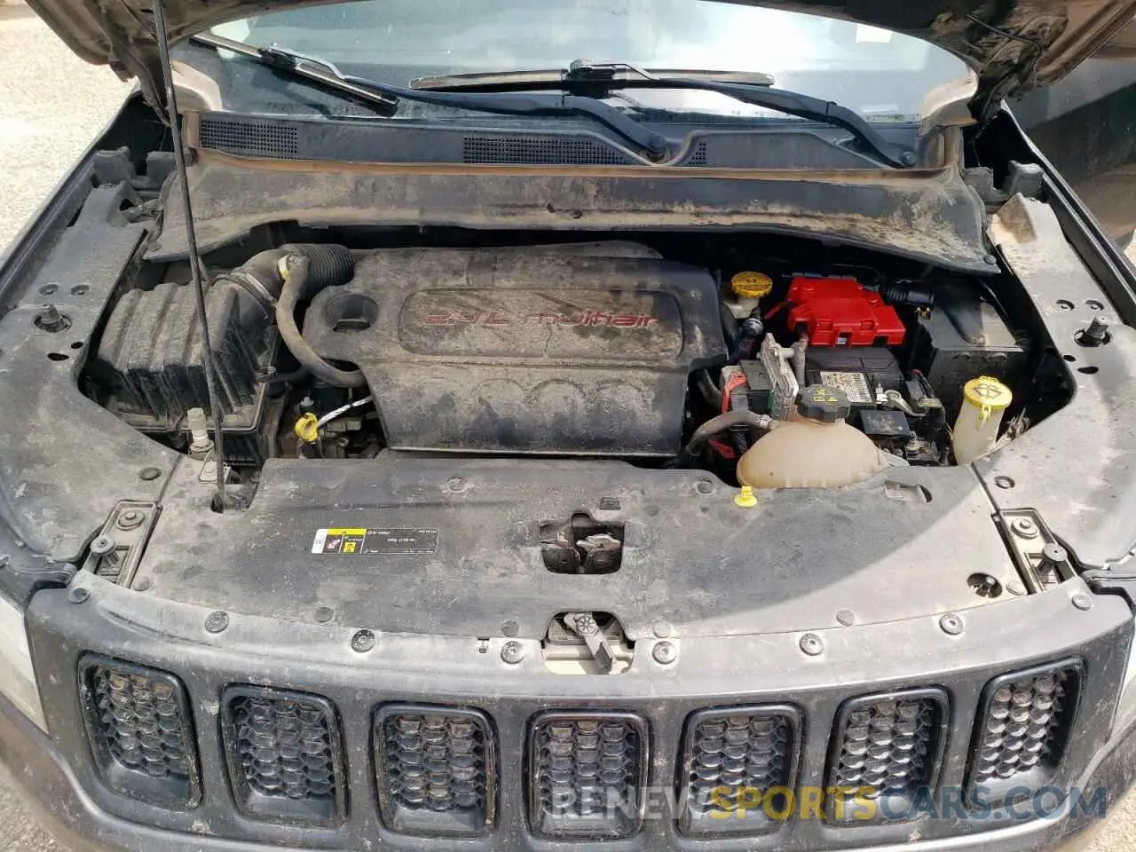 12 Photograph of a damaged car 3C4NJCBB1KT762875 JEEP COMPASS 2019