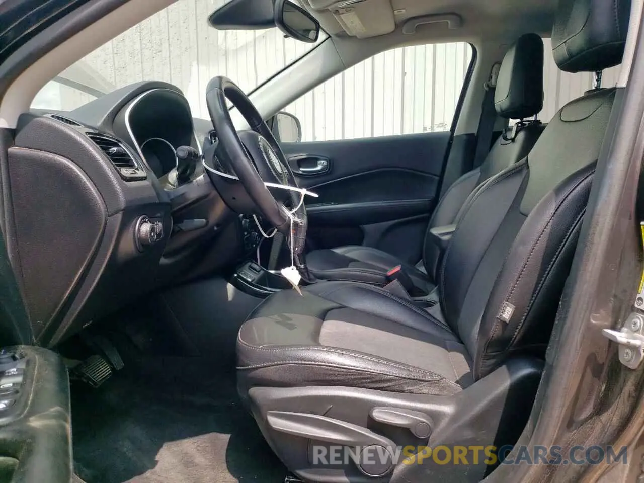 7 Photograph of a damaged car 3C4NJCBB1KT762875 JEEP COMPASS 2019