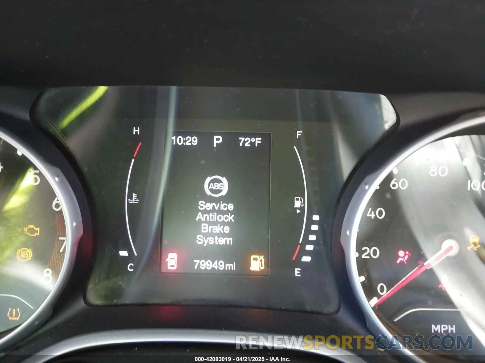 7 Photograph of a damaged car 3C4NJCBB1KT819754 JEEP COMPASS 2019