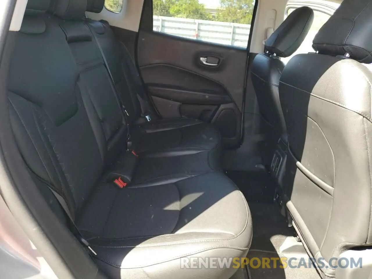 11 Фотография поврежденного автомобиля 3C4NJCBB1KT835159 JEEP COMPASS 2019