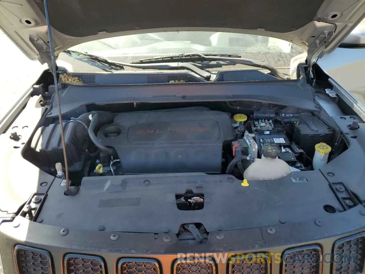 12 Фотография поврежденного автомобиля 3C4NJCBB1KT835159 JEEP COMPASS 2019