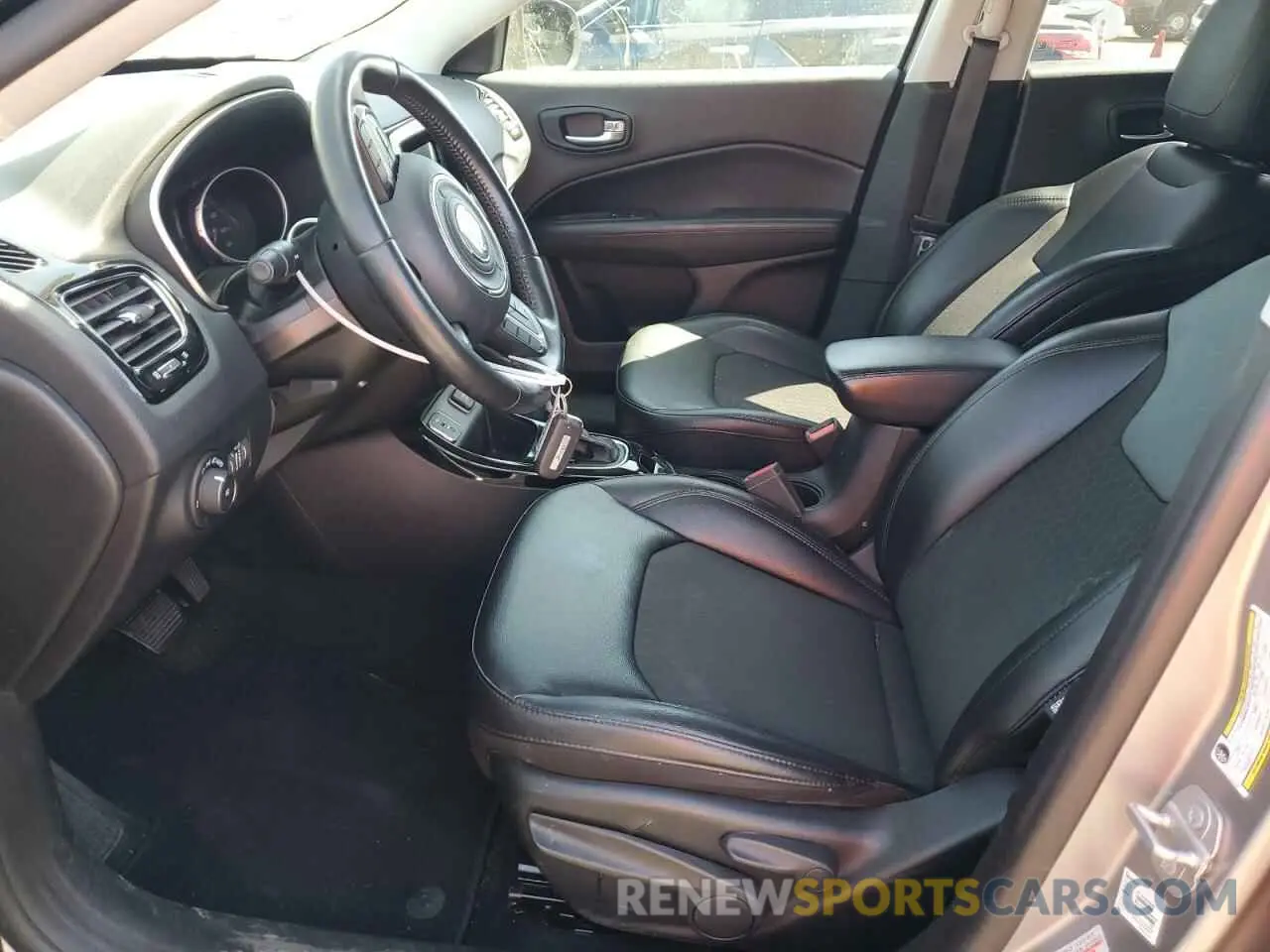 7 Фотография поврежденного автомобиля 3C4NJCBB1KT835159 JEEP COMPASS 2019