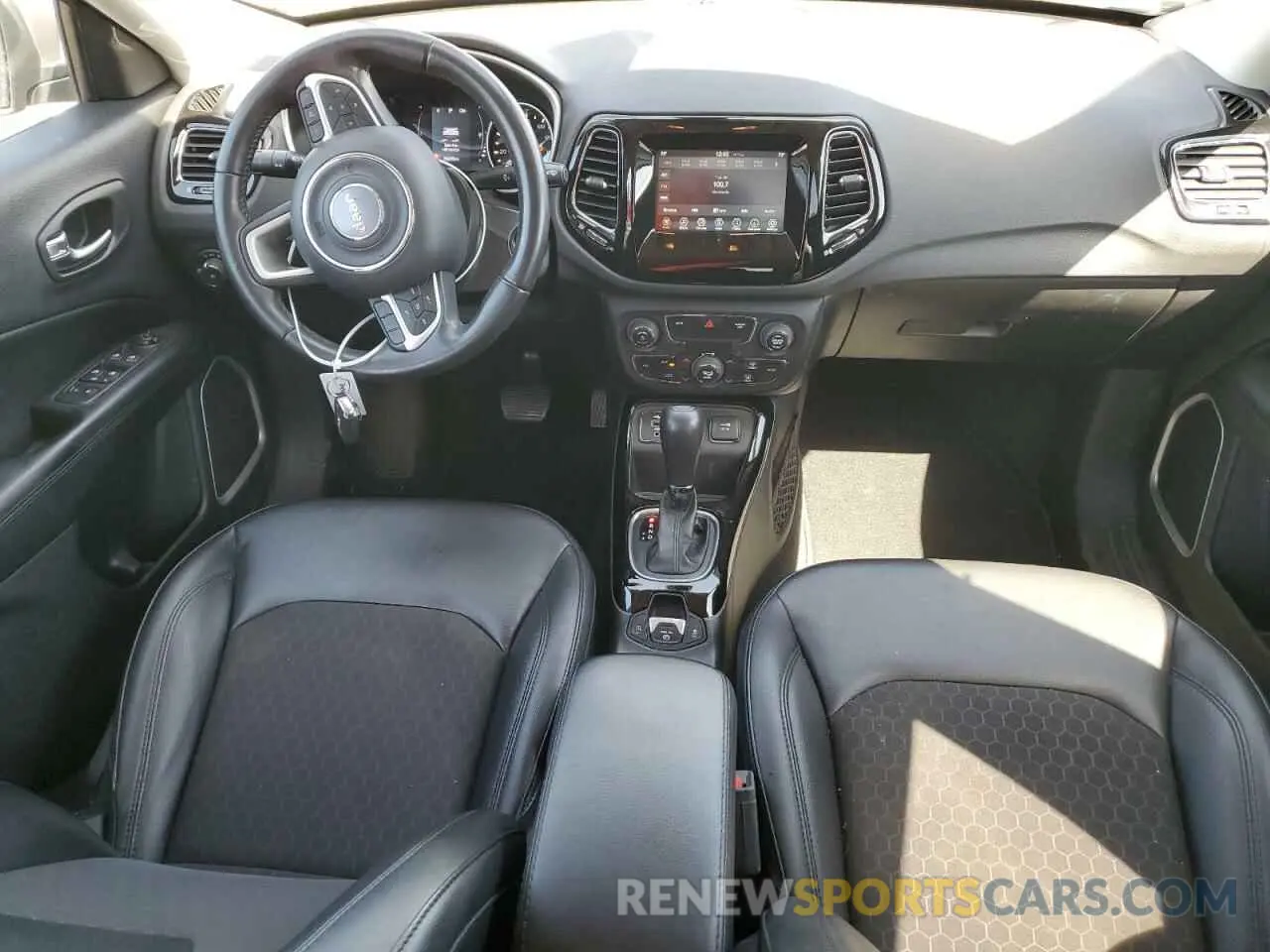 8 Фотография поврежденного автомобиля 3C4NJCBB1KT835159 JEEP COMPASS 2019