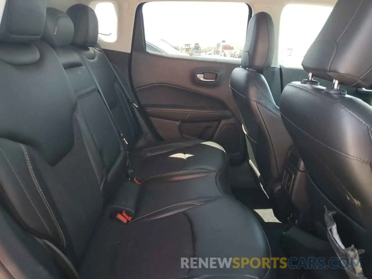 11 Фотография поврежденного автомобиля 3C4NJCBB2KT615352 JEEP COMPASS 2019