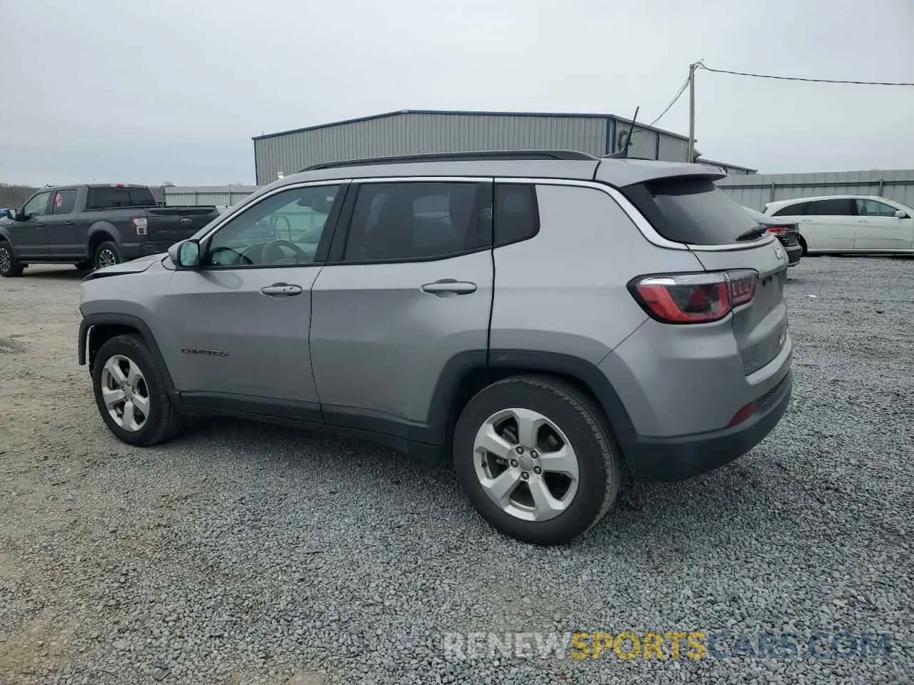 2 Photograph of a damaged car 3C4NJCBB2KT762948 JEEP COMPASS 2019