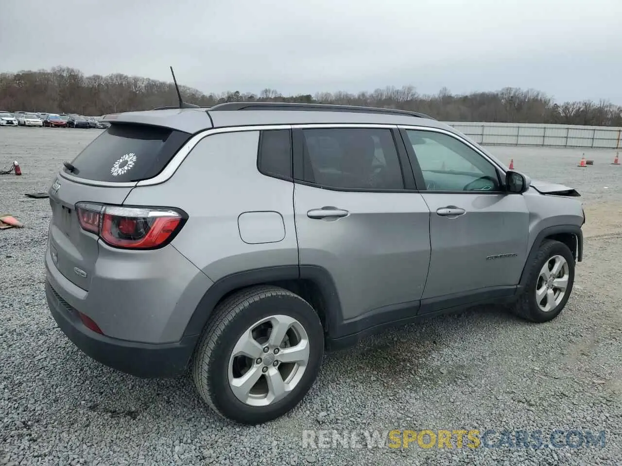 3 Photograph of a damaged car 3C4NJCBB2KT762948 JEEP COMPASS 2019