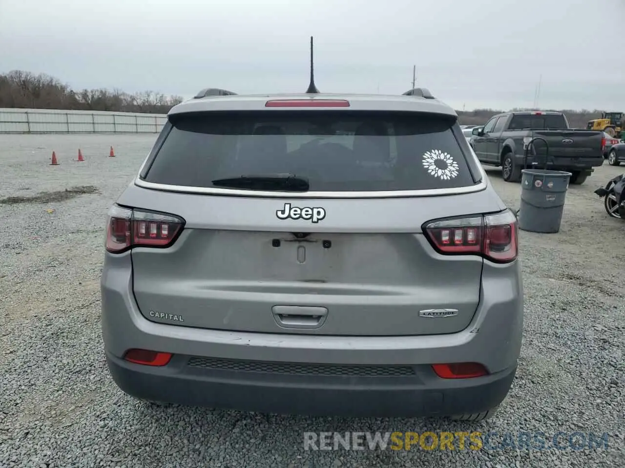 6 Photograph of a damaged car 3C4NJCBB2KT762948 JEEP COMPASS 2019