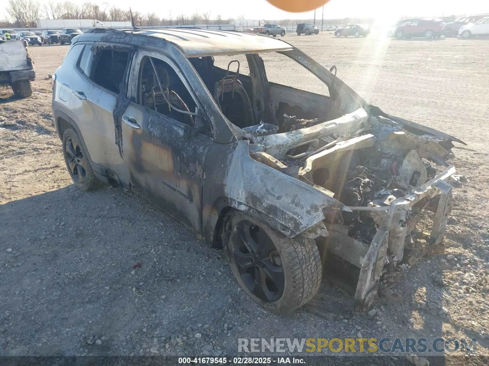 1 Photograph of a damaged car 3C4NJCBB2KT782410 JEEP COMPASS 2019