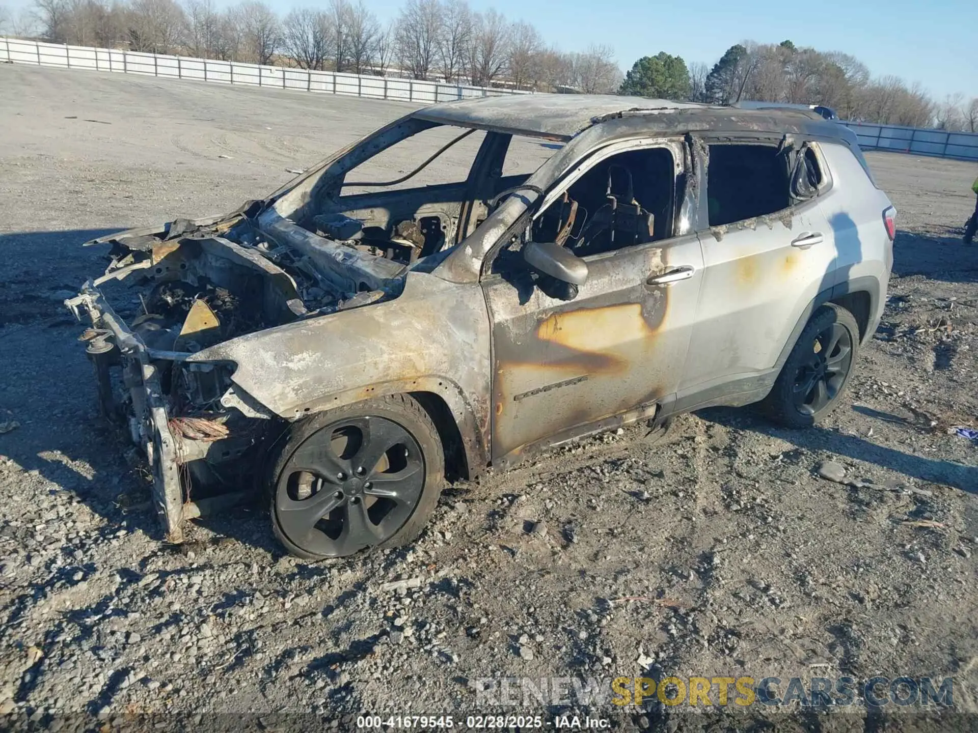 2 Photograph of a damaged car 3C4NJCBB2KT782410 JEEP COMPASS 2019