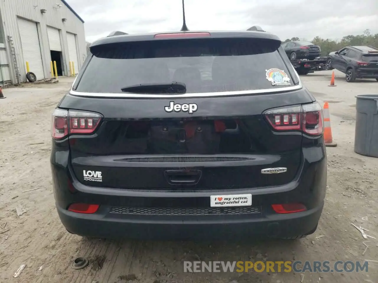 6 Photograph of a damaged car 3C4NJCBB2KT843741 JEEP COMPASS 2019