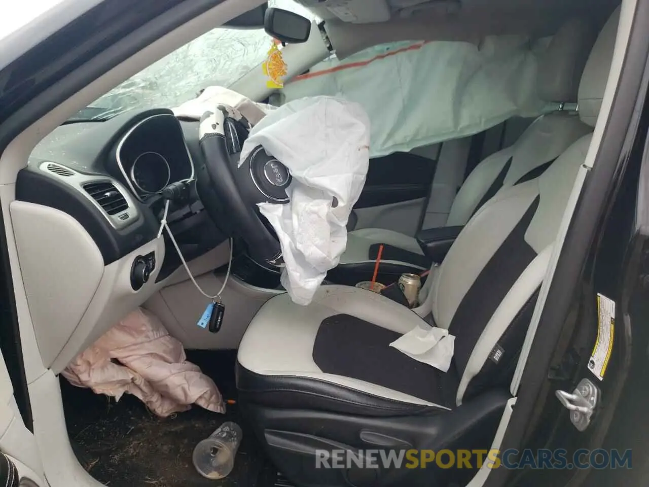 7 Photograph of a damaged car 3C4NJCBB2KT843741 JEEP COMPASS 2019