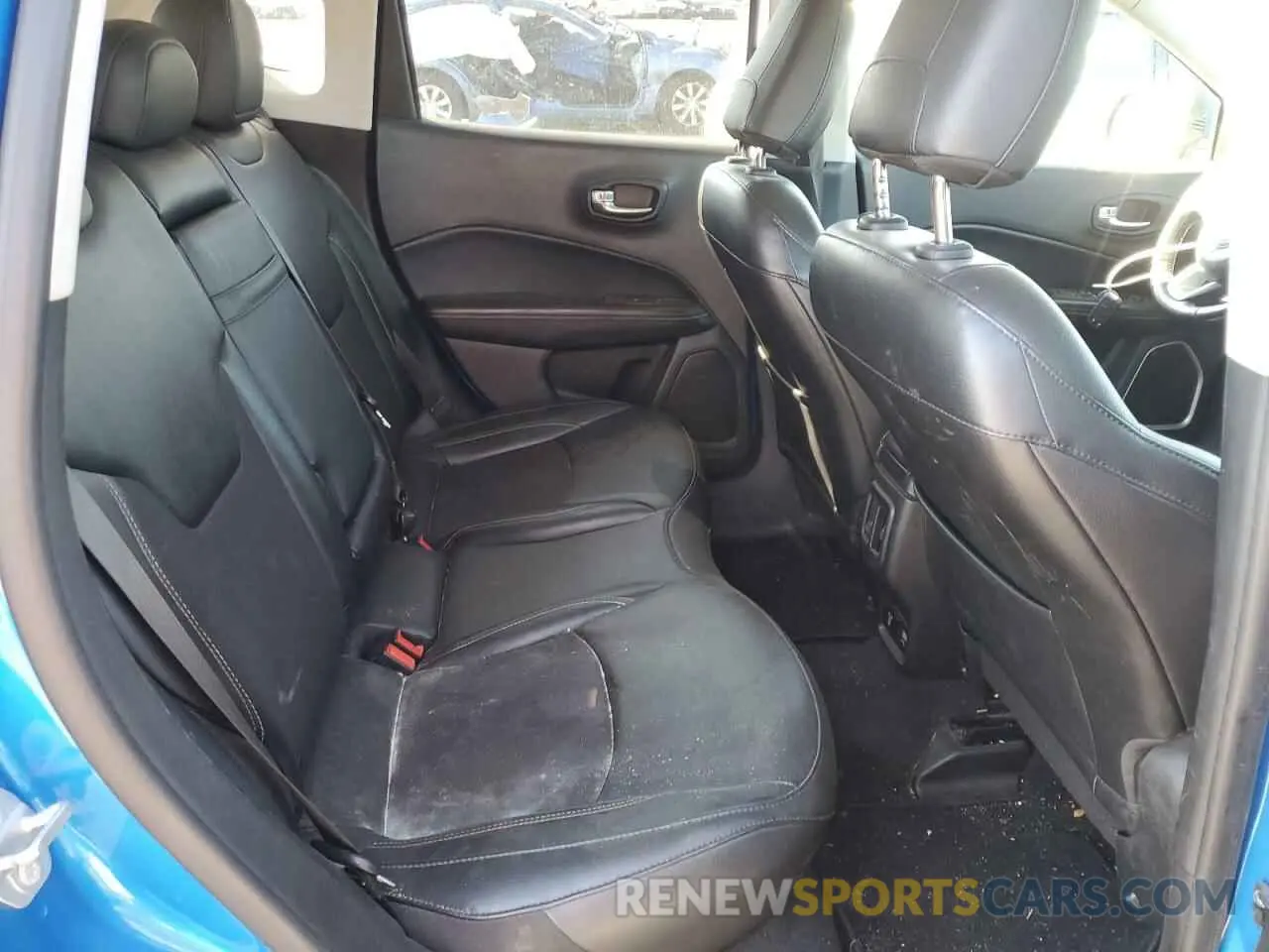 12 Photograph of a damaged car 3C4NJCBB2KT844341 JEEP COMPASS 2019