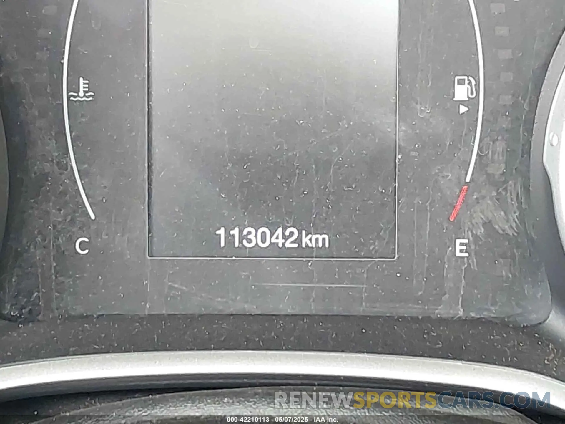15 Photograph of a damaged car 3C4NJCBB3KT832196 JEEP COMPASS 2019