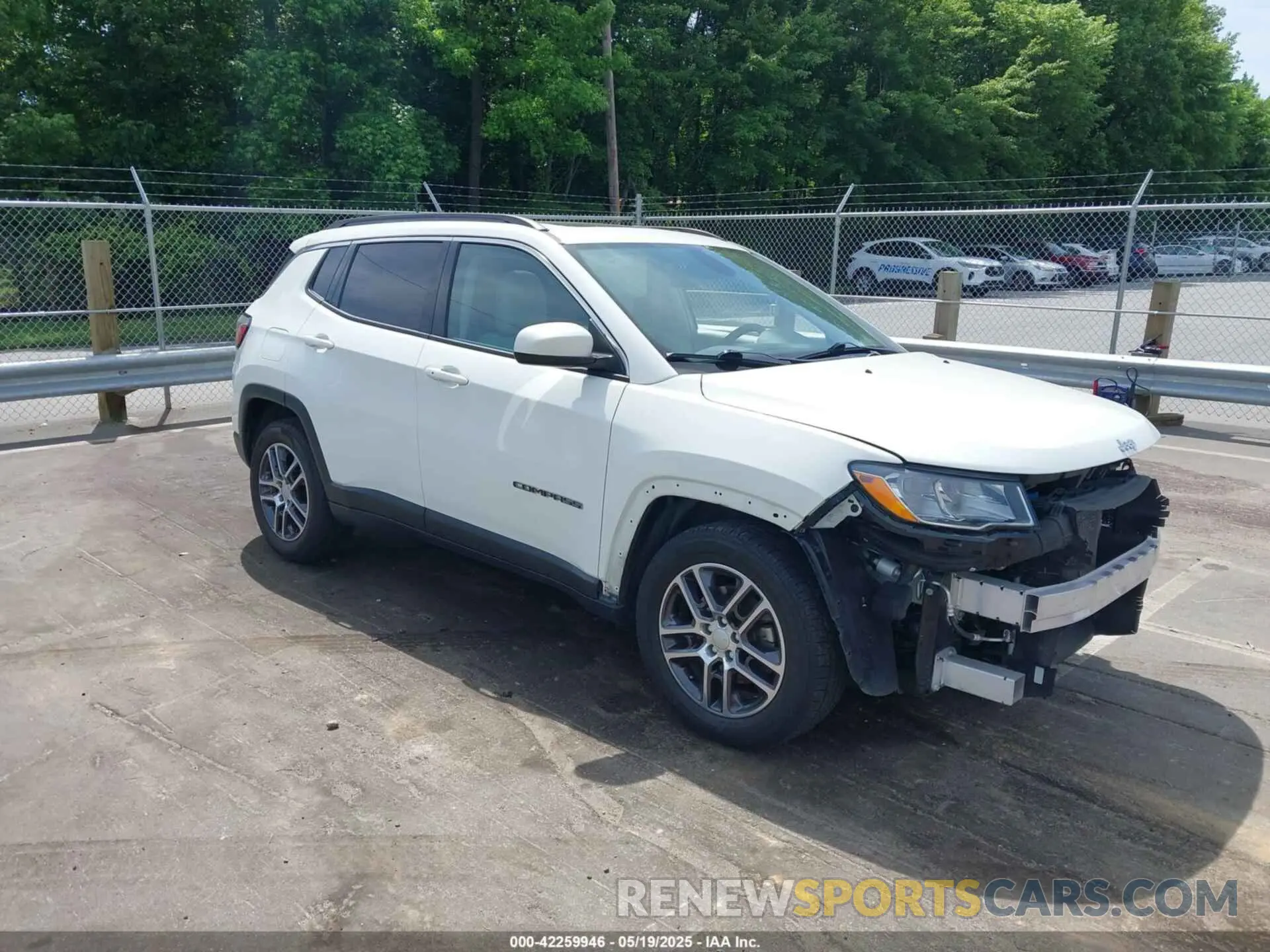 1 Photograph of a damaged car 3C4NJCBB3KT832263 JEEP COMPASS 2019