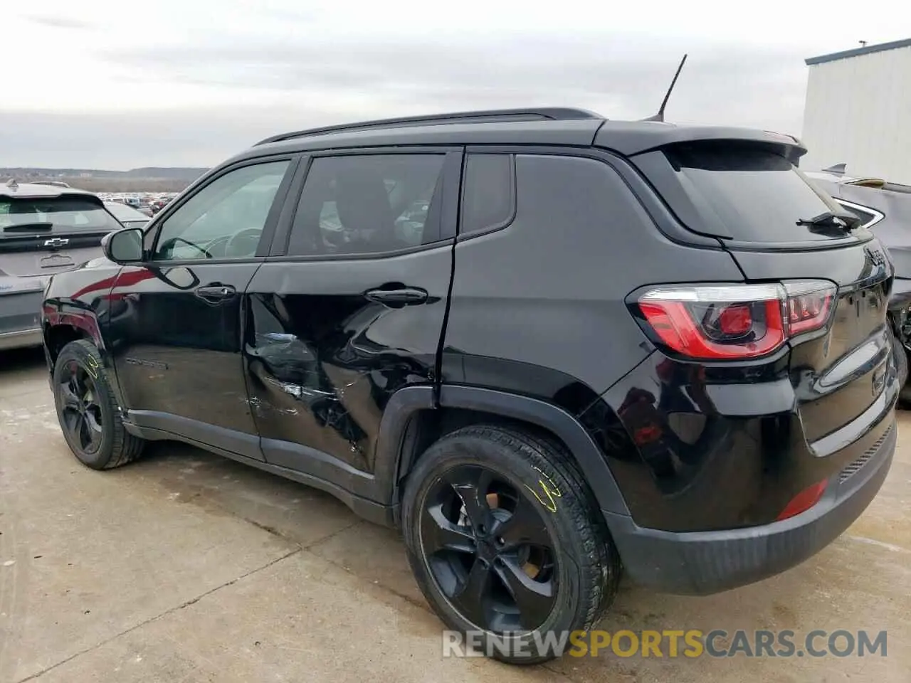 2 Photograph of a damaged car 3C4NJCBB4KT613022 JEEP COMPASS 2019