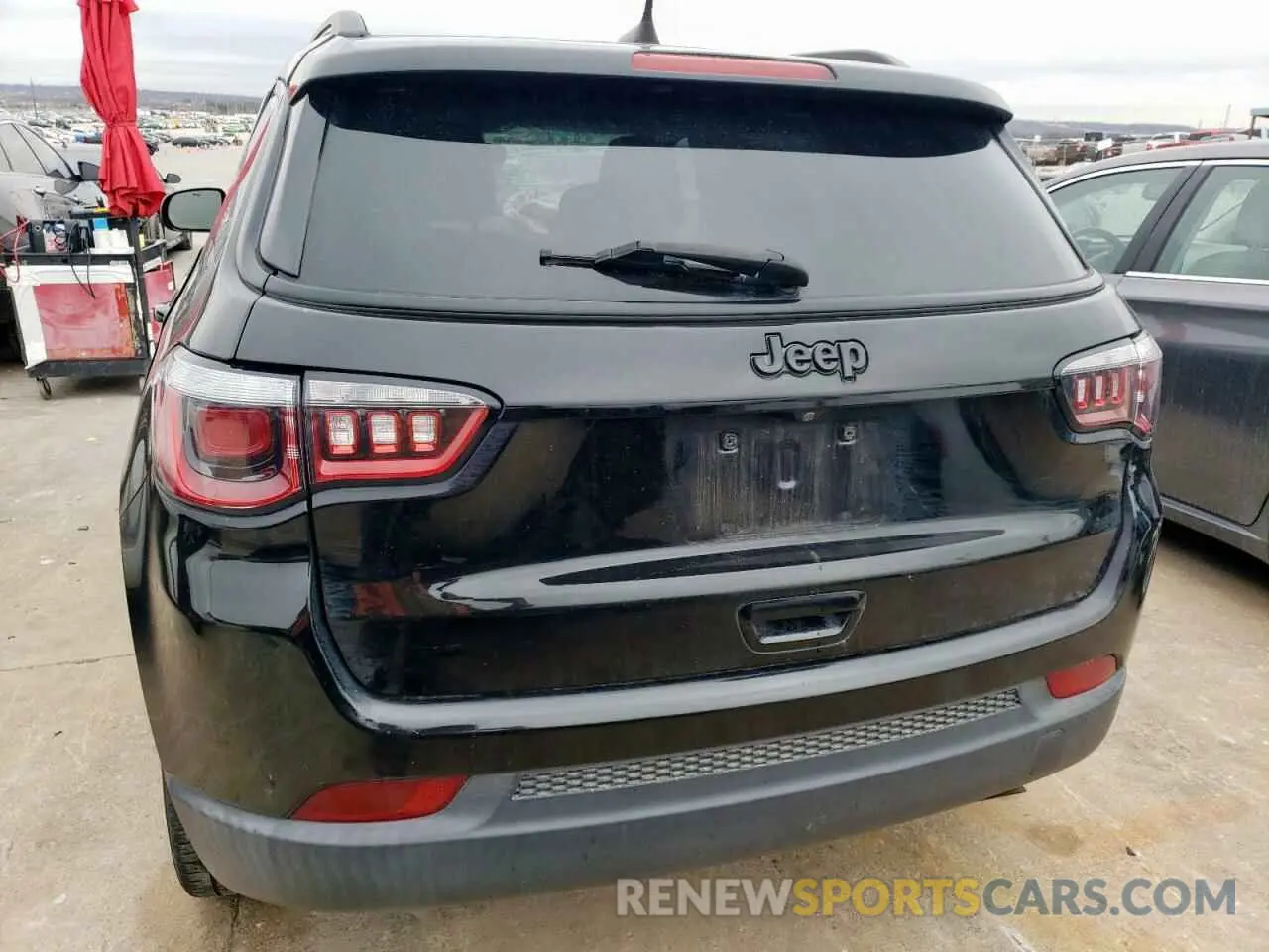 6 Photograph of a damaged car 3C4NJCBB4KT613022 JEEP COMPASS 2019