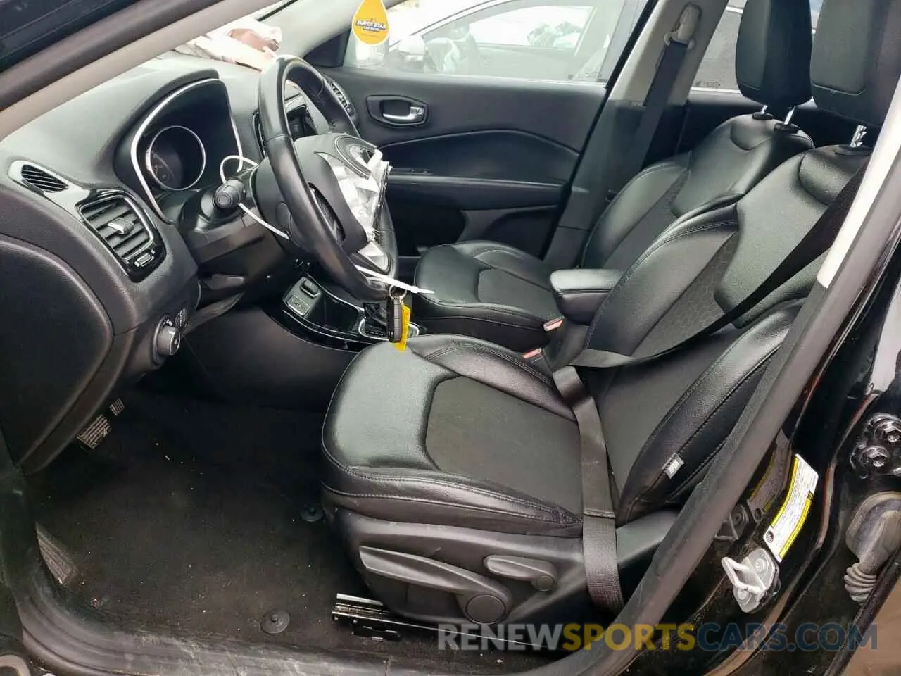 7 Photograph of a damaged car 3C4NJCBB4KT613022 JEEP COMPASS 2019