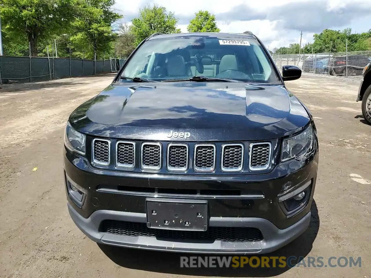 5 Photograph of a damaged car 3C4NJCBB4KT832286 JEEP COMPASS 2019