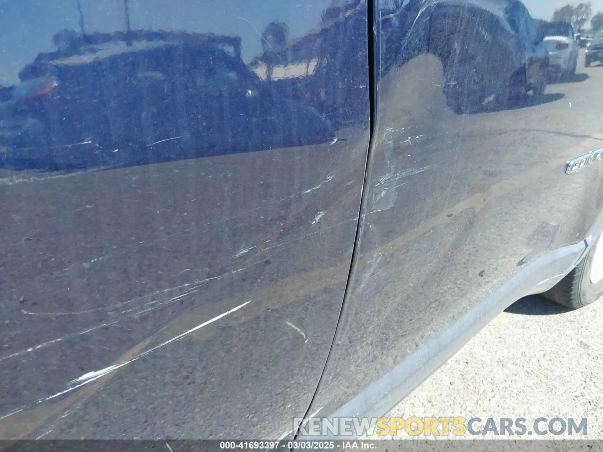 20 Photograph of a damaged car 3C4NJCBB4KT844258 JEEP COMPASS 2019