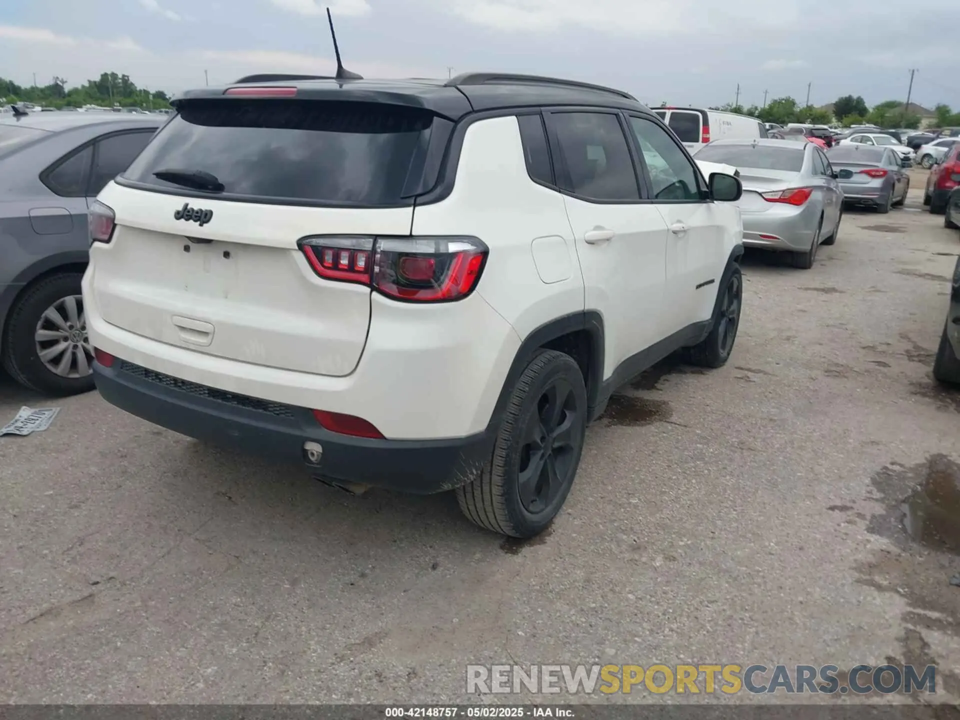 4 Фотография поврежденного автомобиля 3C4NJCBB5KT615720 JEEP COMPASS 2019
