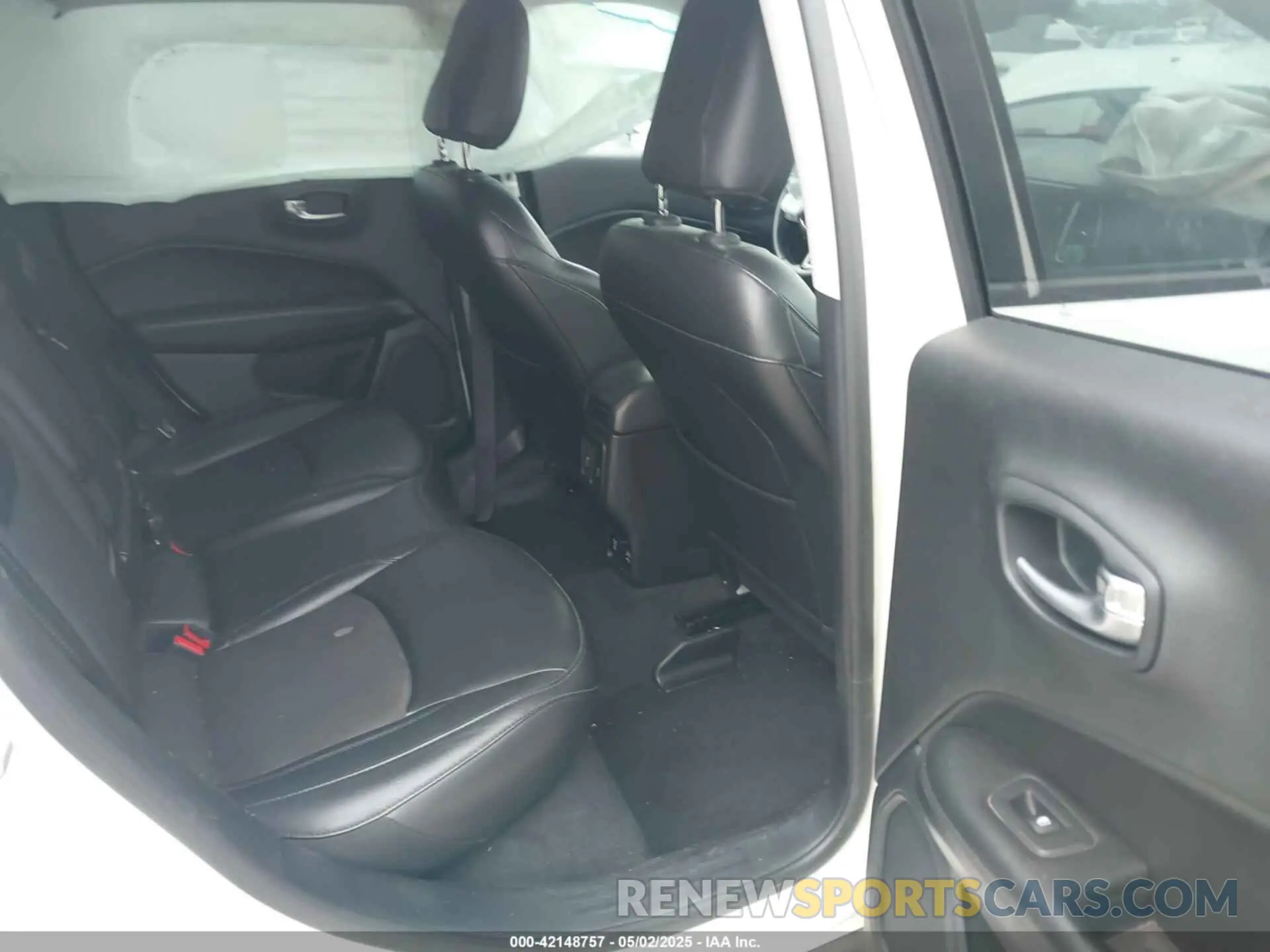 8 Фотография поврежденного автомобиля 3C4NJCBB5KT615720 JEEP COMPASS 2019