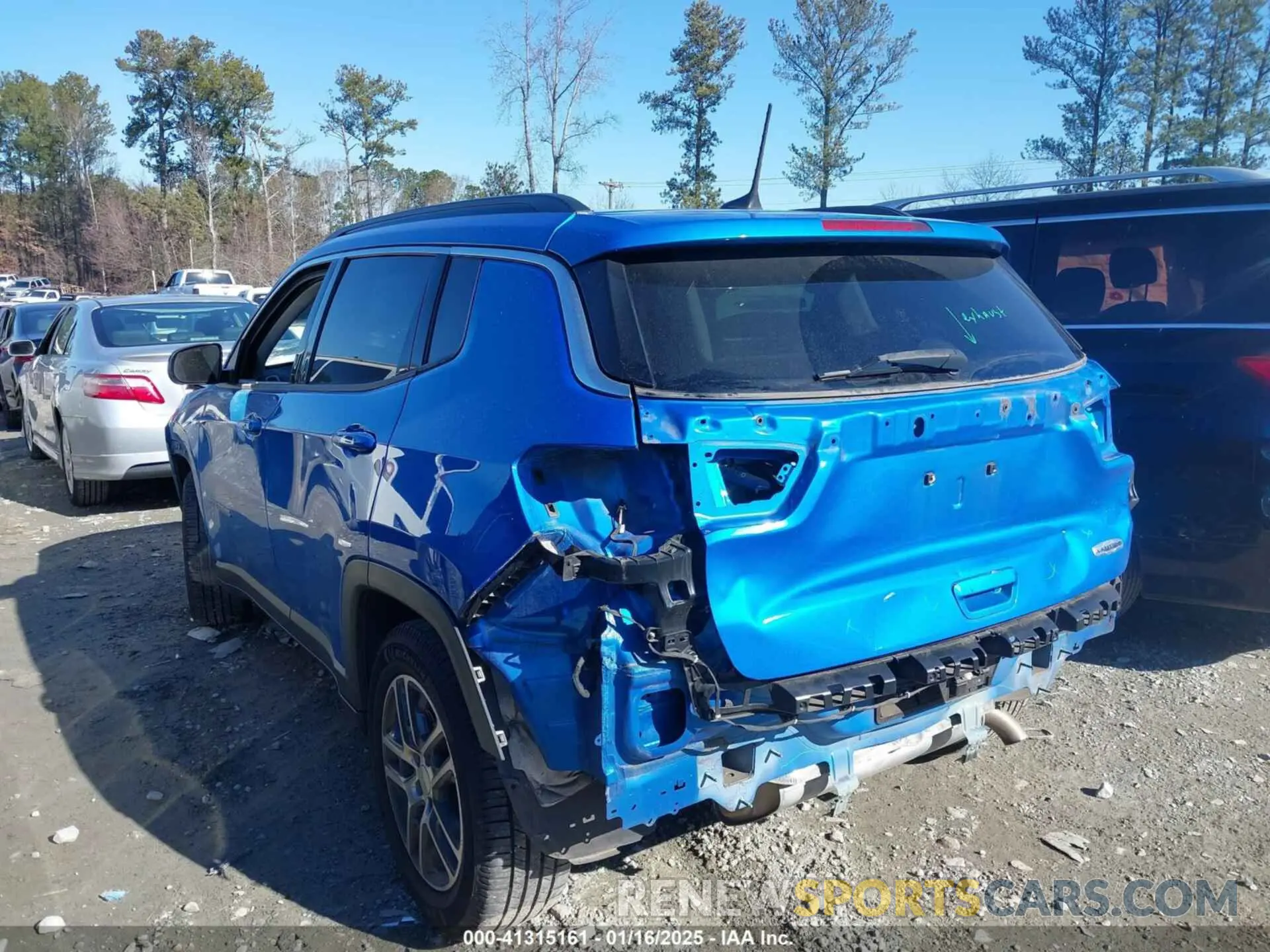 14 Photograph of a damaged car 3C4NJCBB6KT802481 JEEP COMPASS 2019