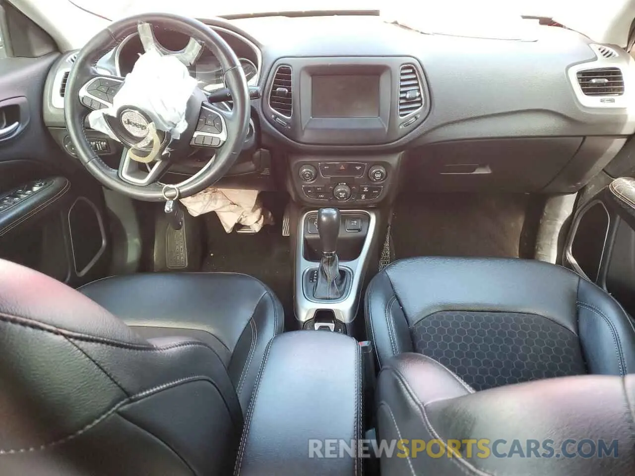 8 Фотография поврежденного автомобиля 3C4NJCBB6KT833200 JEEP COMPASS 2019