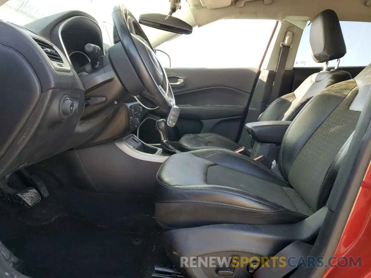 7 Photograph of a damaged car 3C4NJCBB7KT658195 JEEP COMPASS 2019