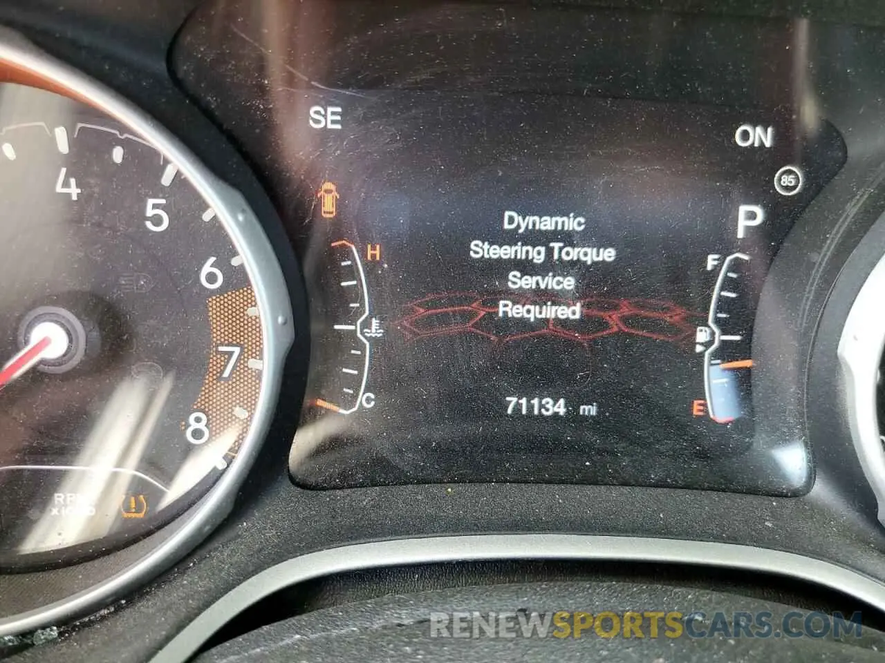 9 Photograph of a damaged car 3C4NJCBB7KT658195 JEEP COMPASS 2019