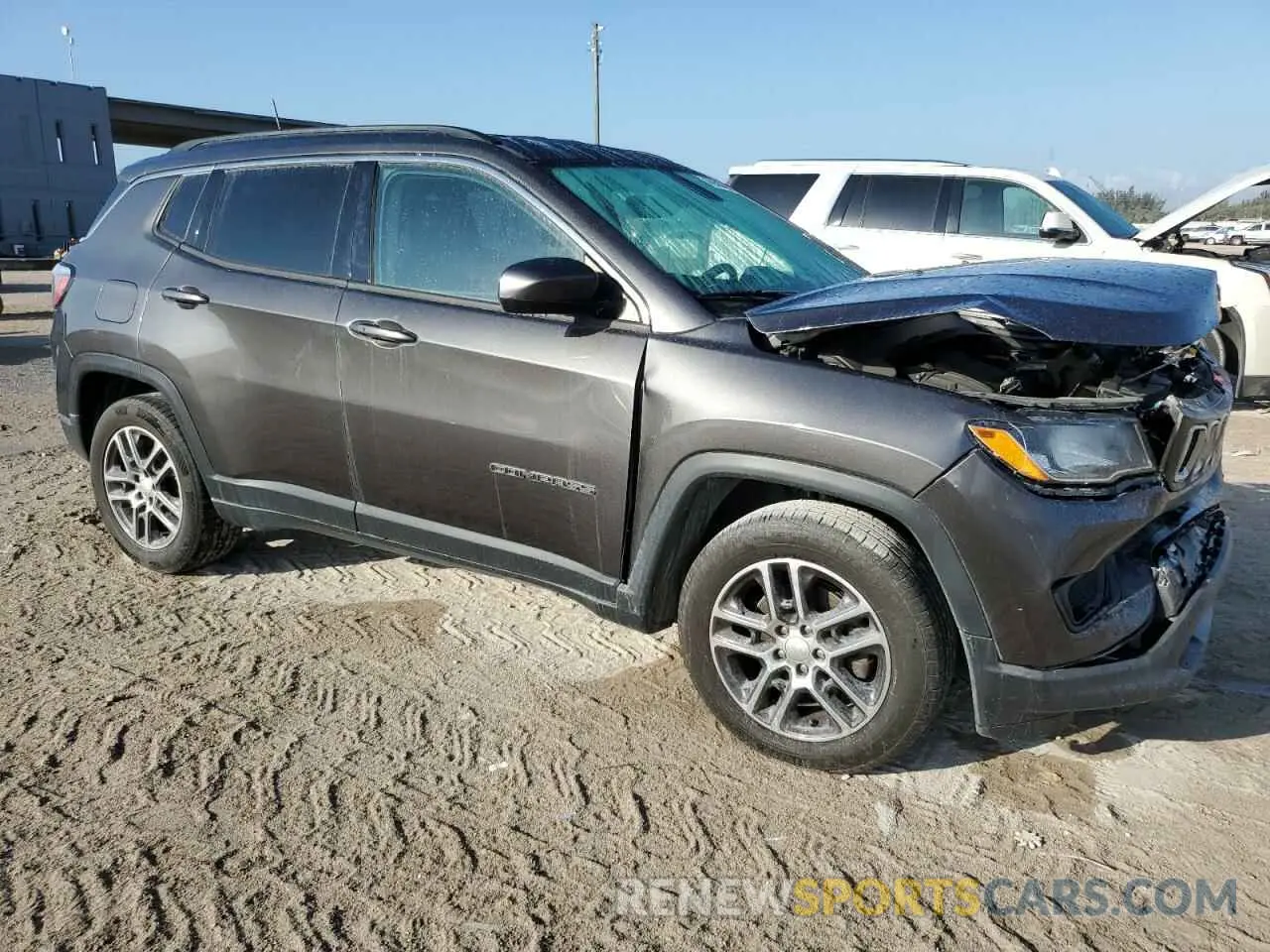 4 Фотография поврежденного автомобиля 3C4NJCBB7KT663851 JEEP COMPASS 2019