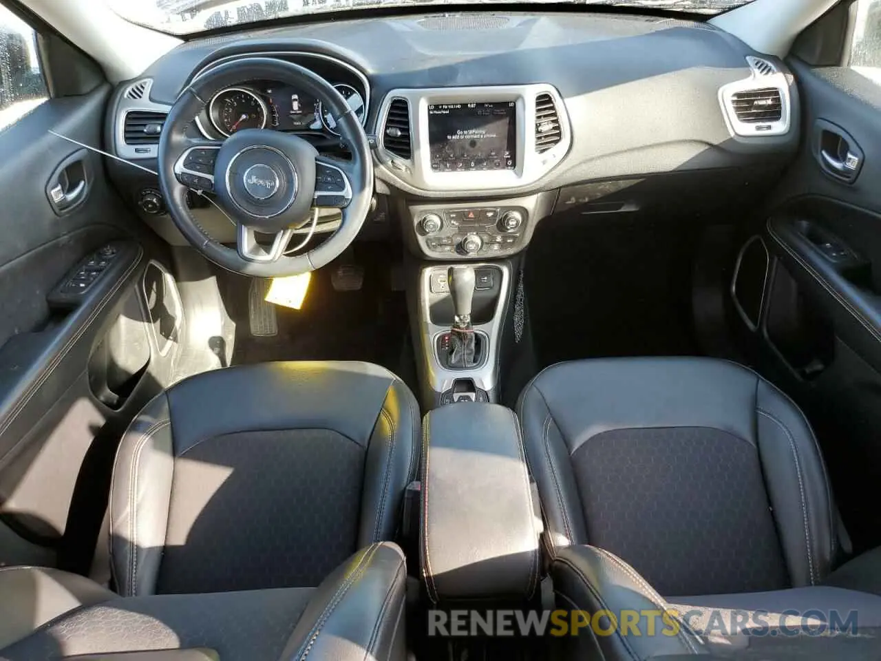 8 Фотография поврежденного автомобиля 3C4NJCBB7KT663851 JEEP COMPASS 2019