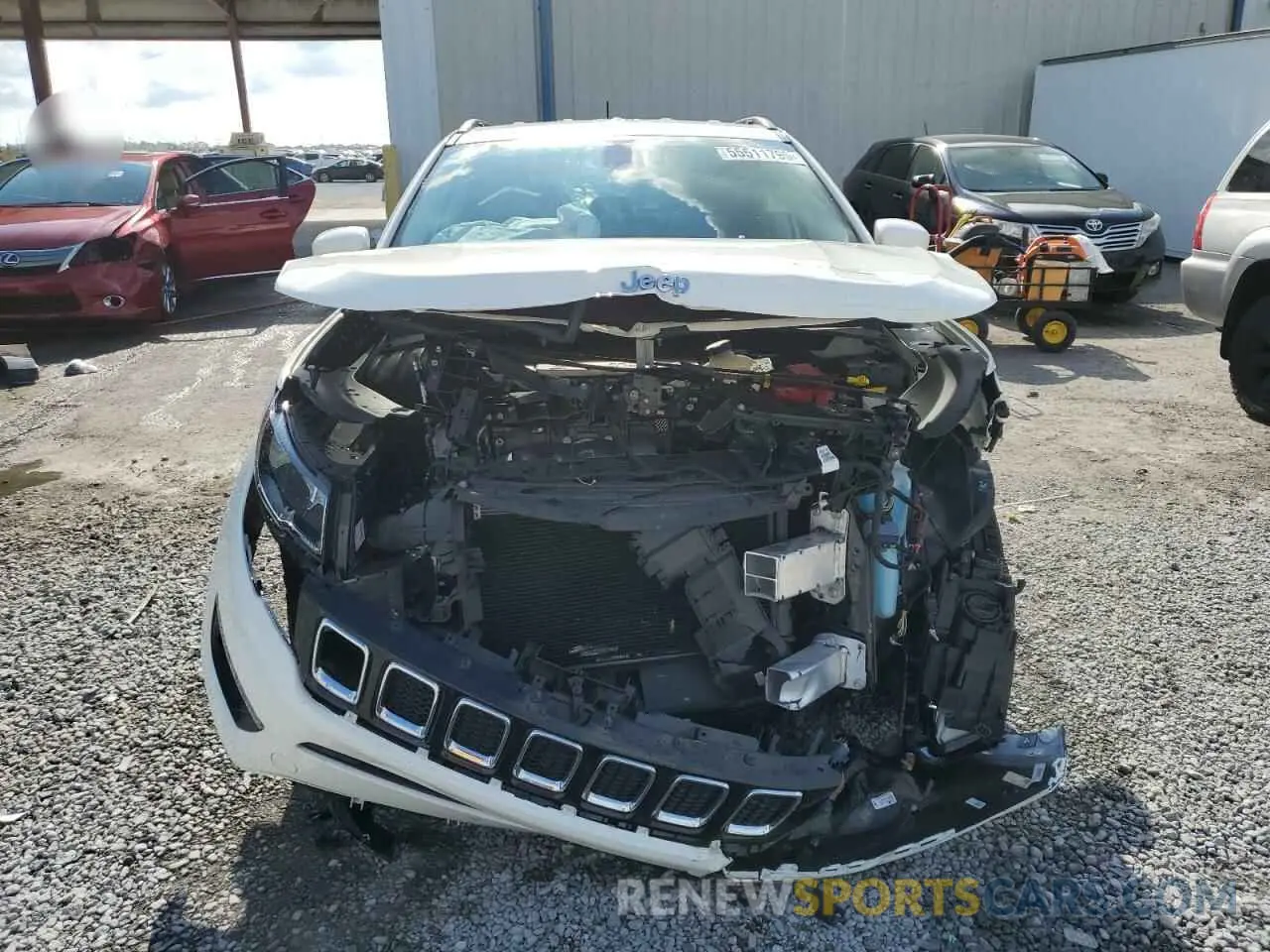 5 Photograph of a damaged car 3C4NJCBB7KT676938 JEEP COMPASS 2019