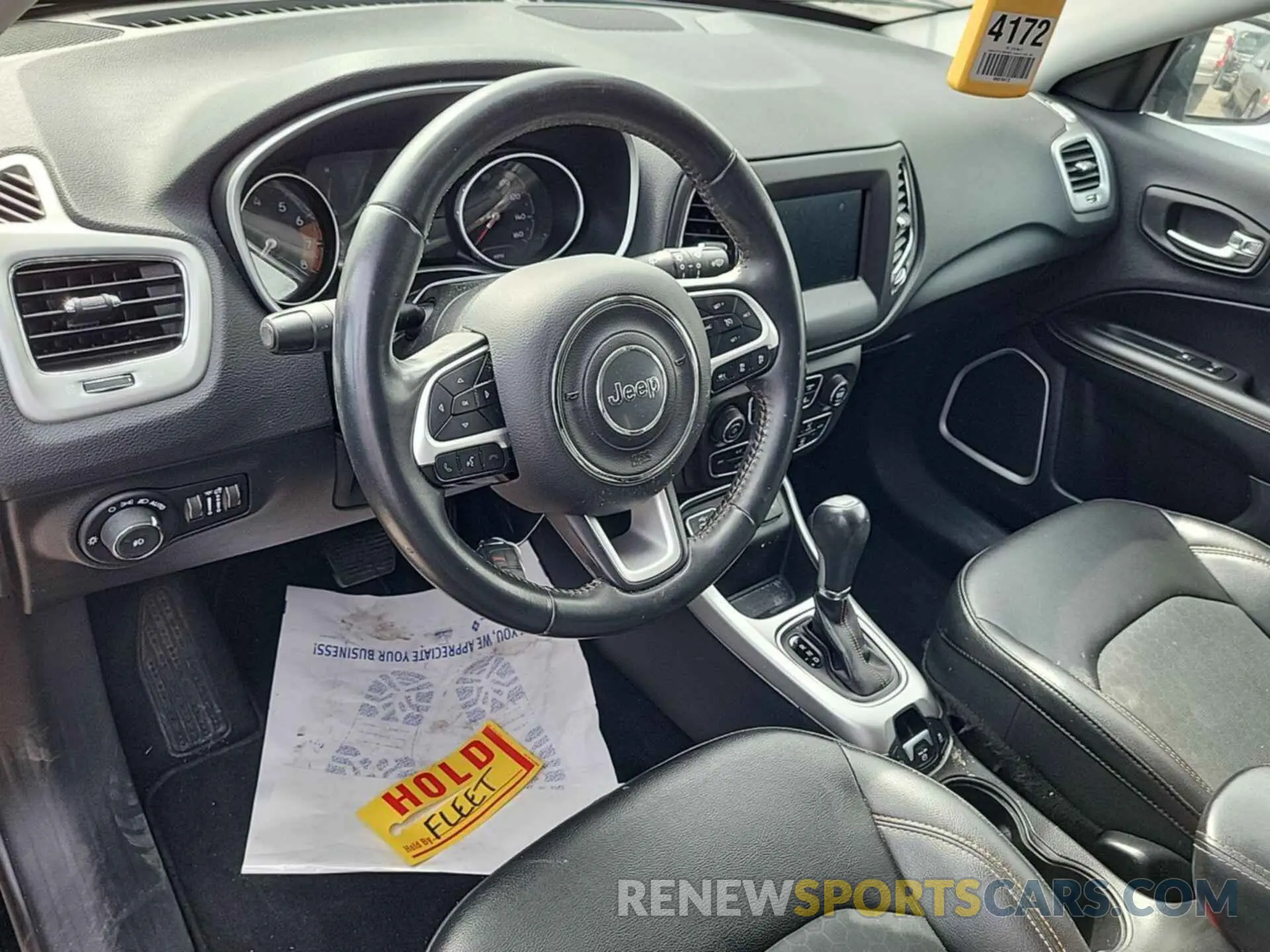8 Photograph of a damaged car 3C4NJCBB7KT679919 JEEP COMPASS 2019
