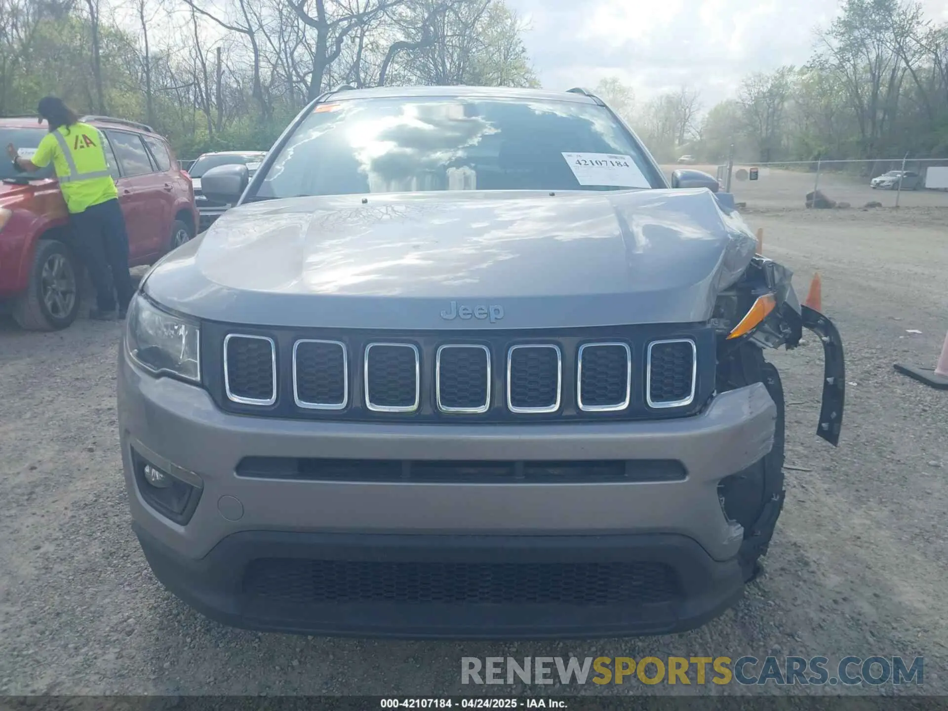 13 Фотография поврежденного автомобиля 3C4NJCBB7KT742453 JEEP COMPASS 2019