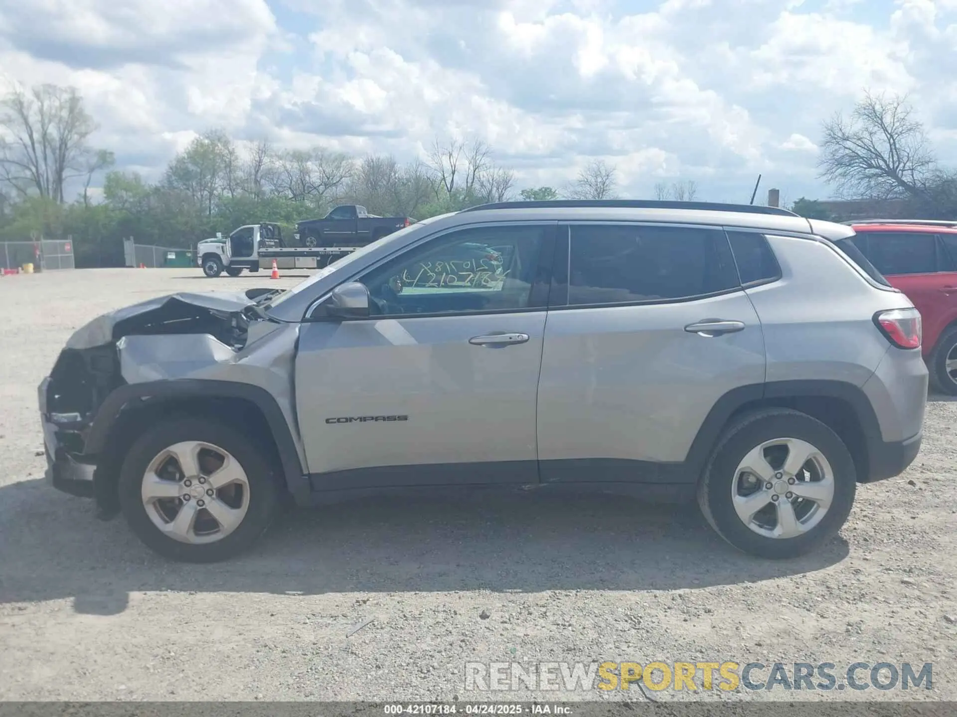 15 Фотография поврежденного автомобиля 3C4NJCBB7KT742453 JEEP COMPASS 2019