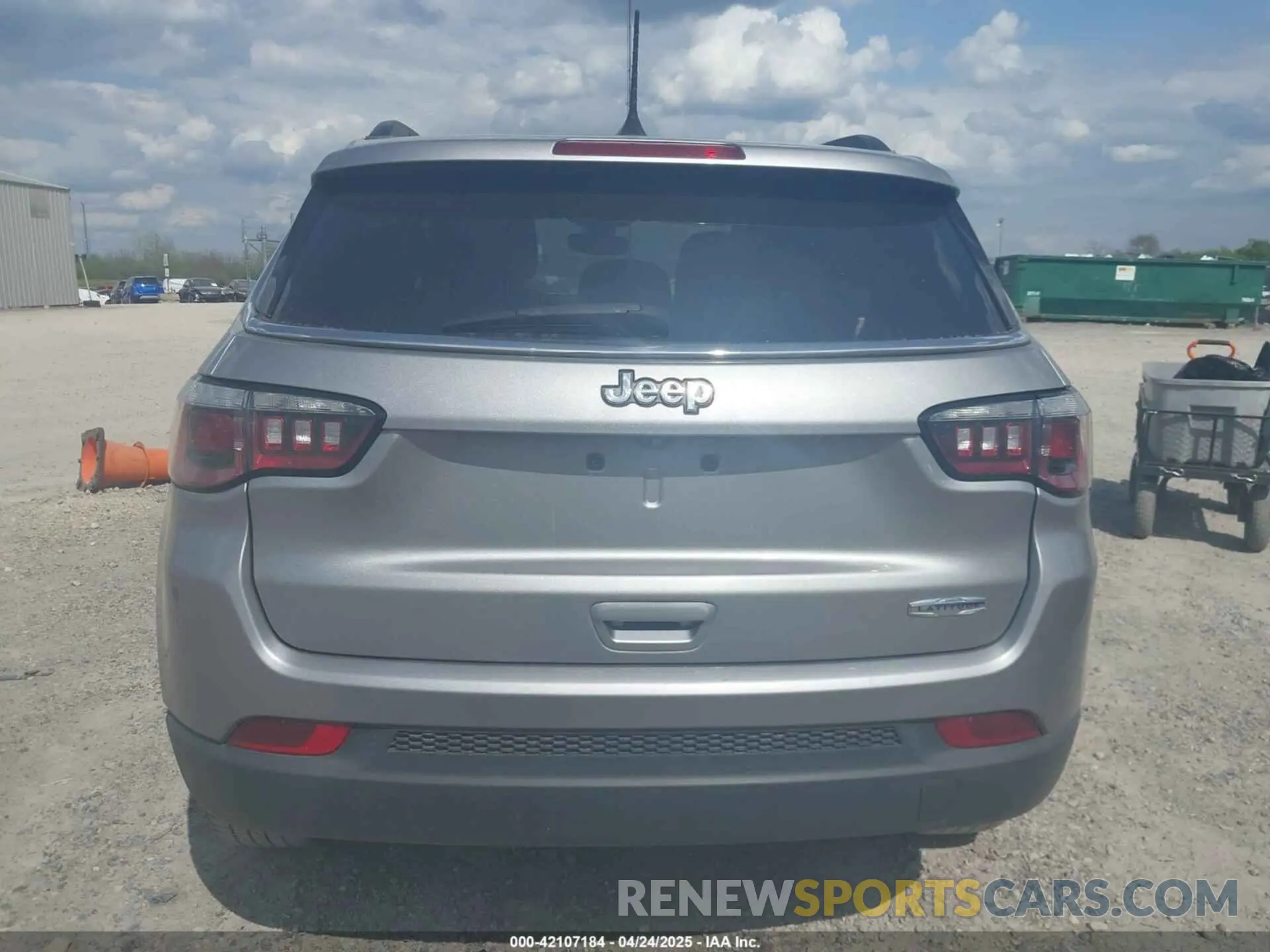 17 Фотография поврежденного автомобиля 3C4NJCBB7KT742453 JEEP COMPASS 2019
