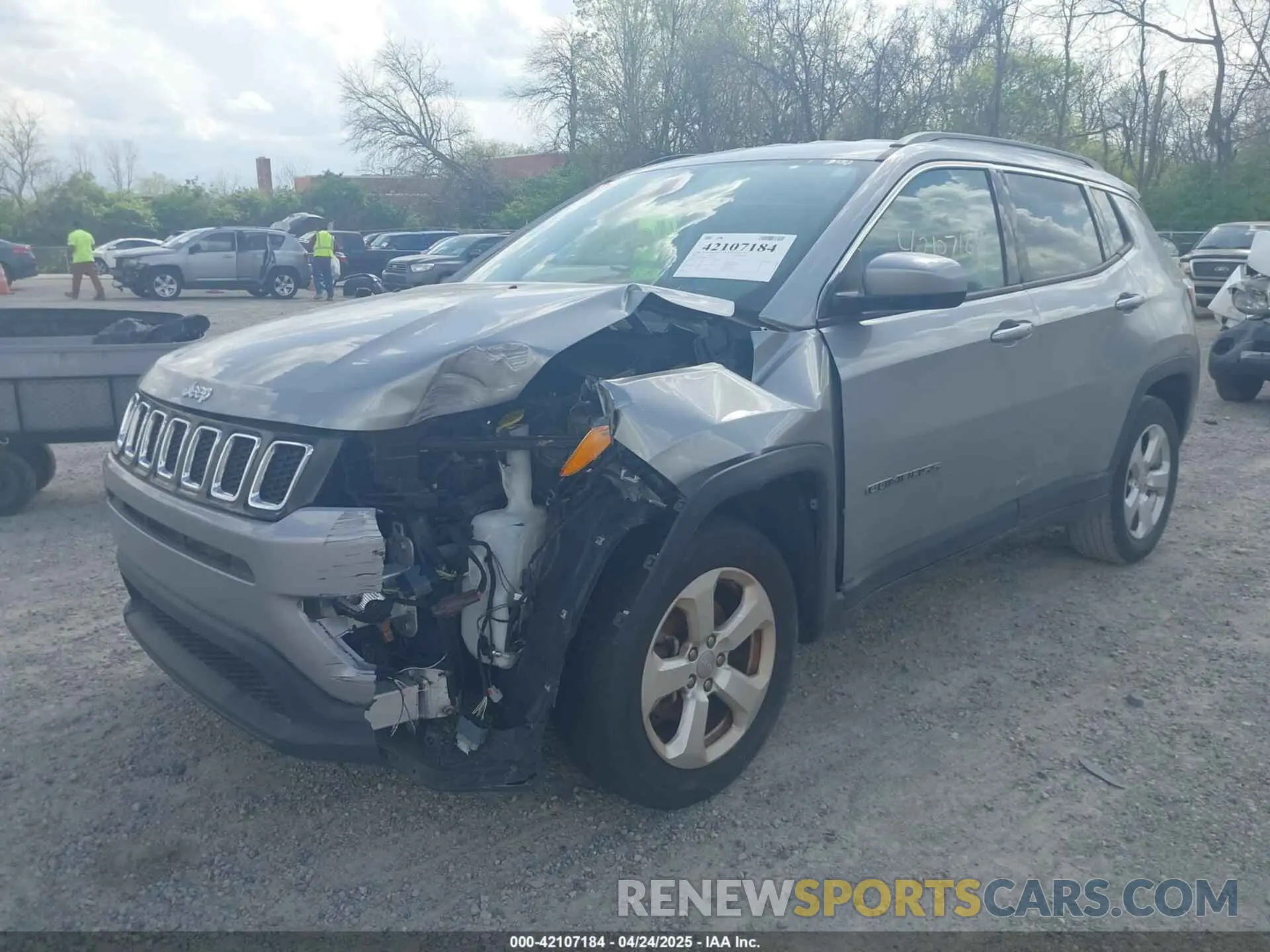 2 Фотография поврежденного автомобиля 3C4NJCBB7KT742453 JEEP COMPASS 2019