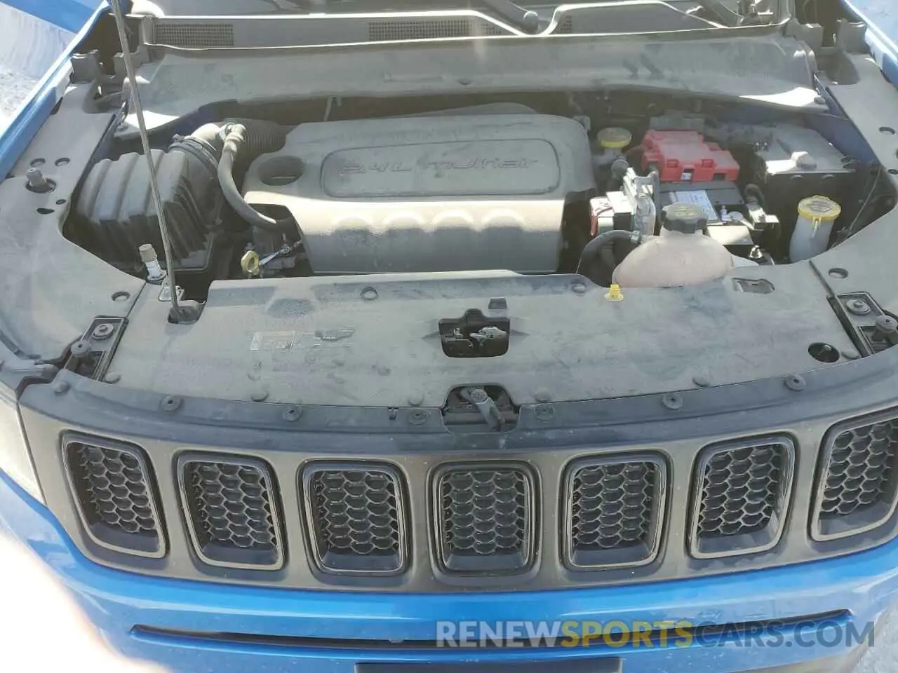12 Photograph of a damaged car 3C4NJCBB8KT692274 JEEP COMPASS 2019