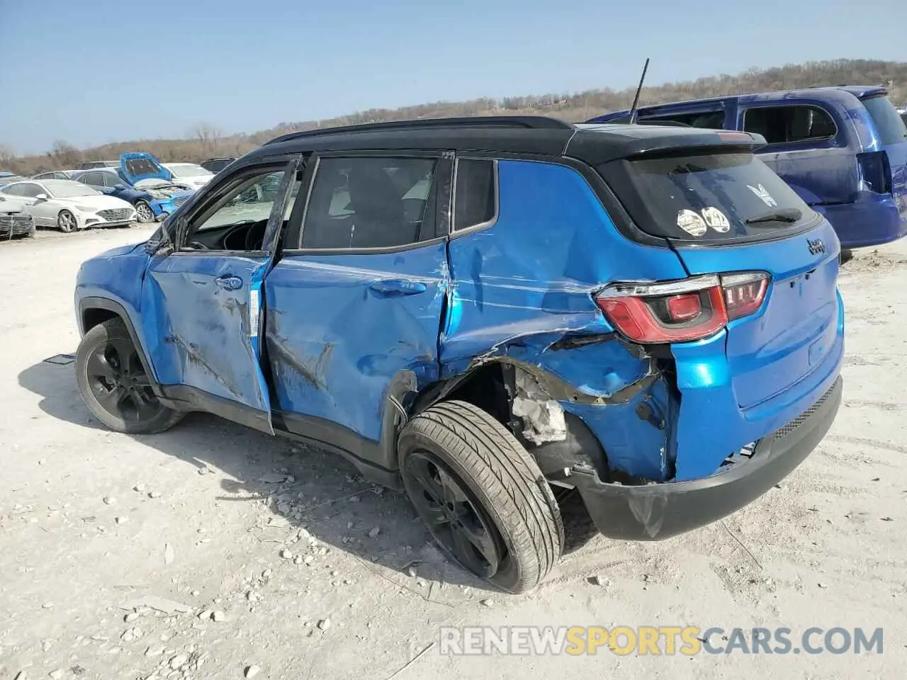 2 Photograph of a damaged car 3C4NJCBB8KT692274 JEEP COMPASS 2019