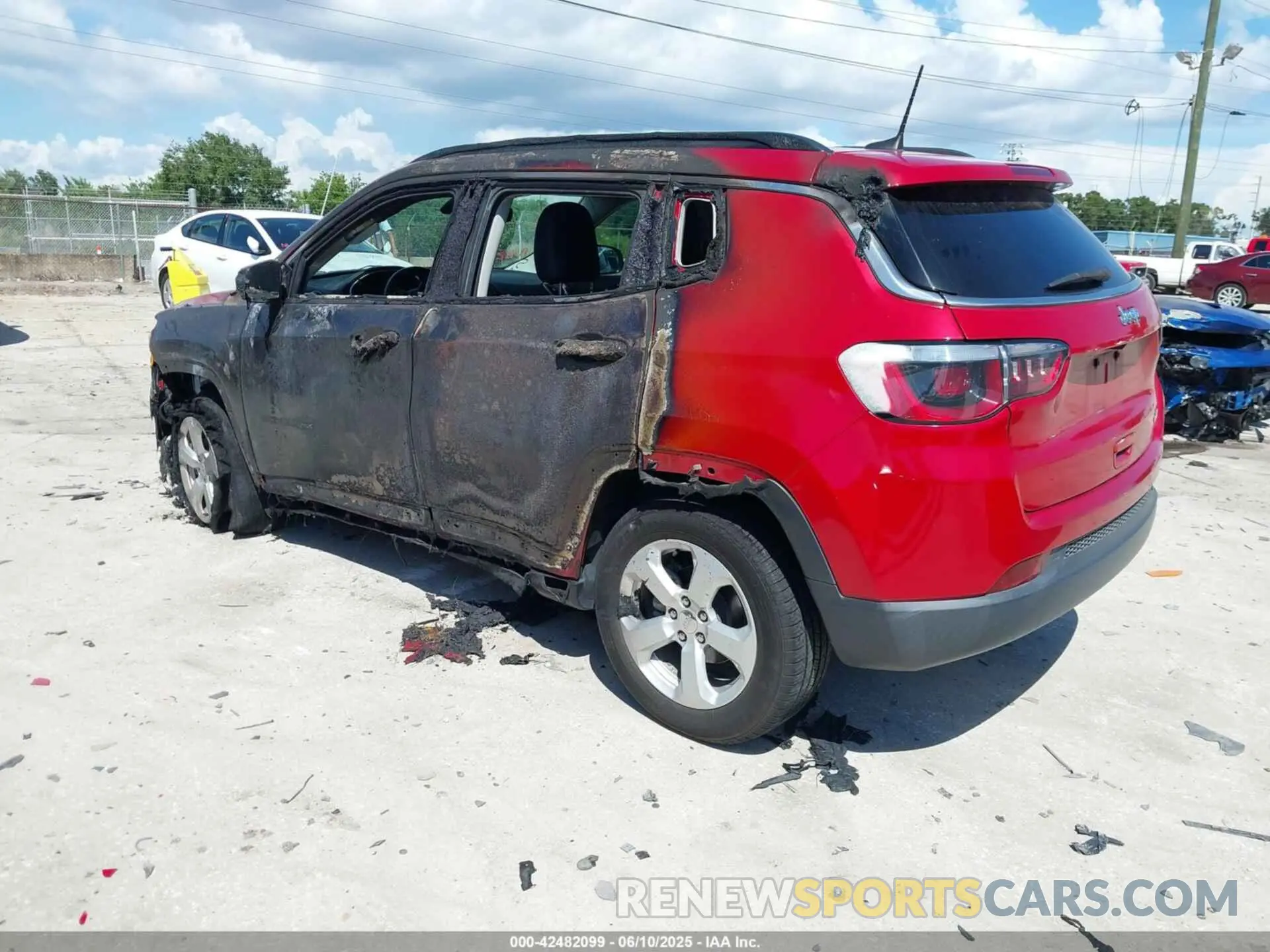 3 Photograph of a damaged car 3C4NJCBB9KT743488 JEEP COMPASS 2019