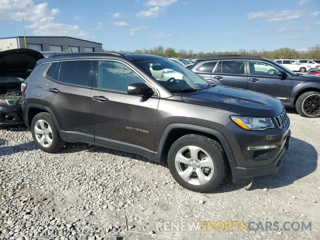 4 Photograph of a damaged car 3C4NJCBB9KT854929 JEEP COMPASS 2019