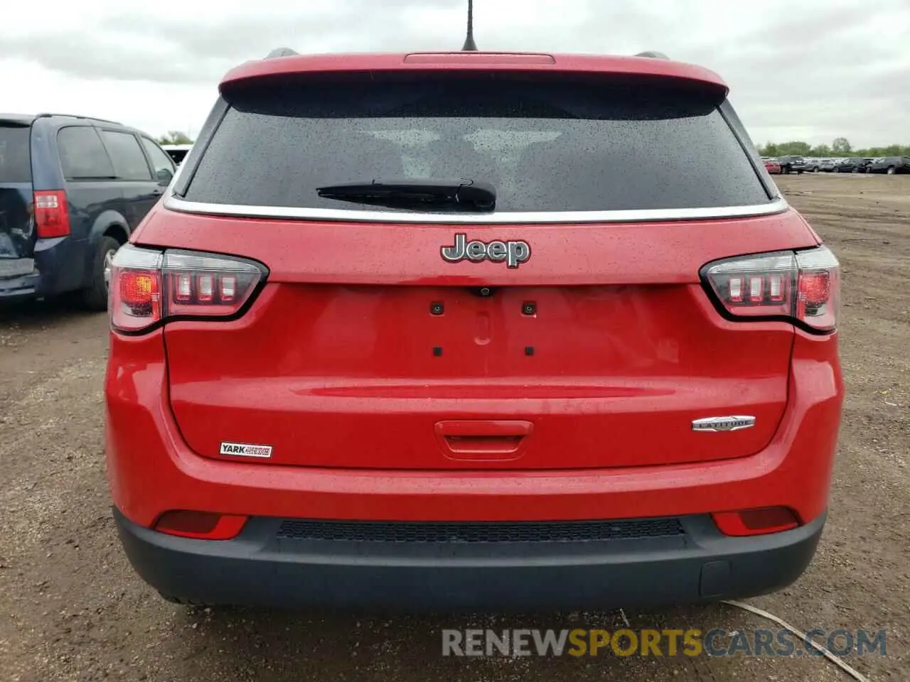 6 Photograph of a damaged car 3C4NJCBBXKT615468 JEEP COMPASS 2019